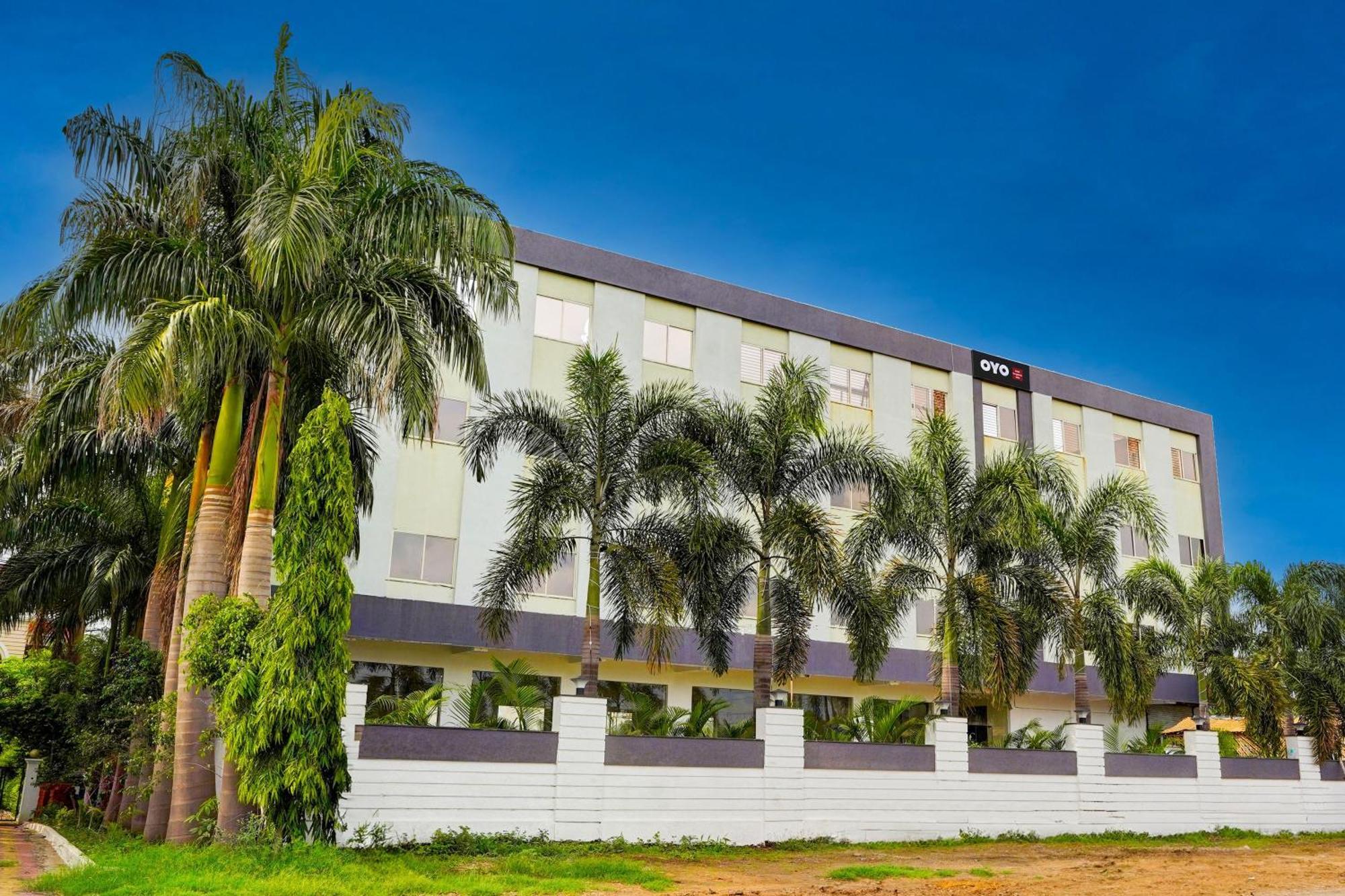 Hotel O The Garden Tales Bhopal Exteriör bild